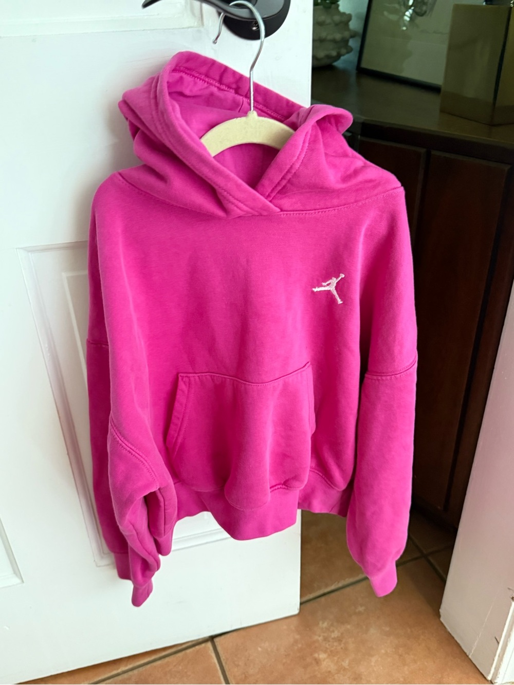 Jordan Girls Hot Pink Pullover Hoodie White Jumpman Logo Size M